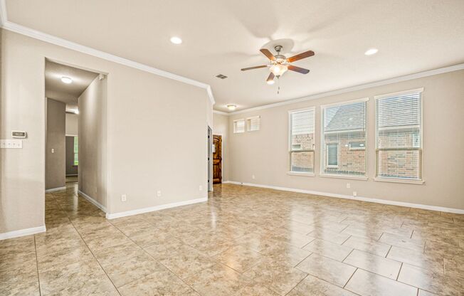 4 BEDROOM FOR RENT- SEPARATE LIVING AREA - OFFICE