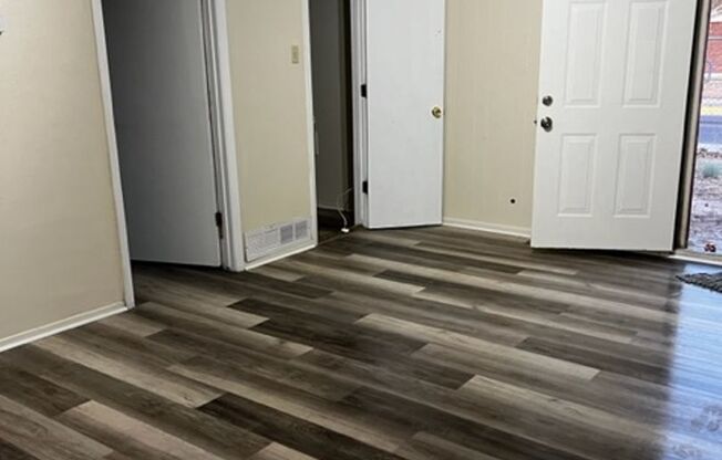 2579 - 3601 Yucca Dr NW