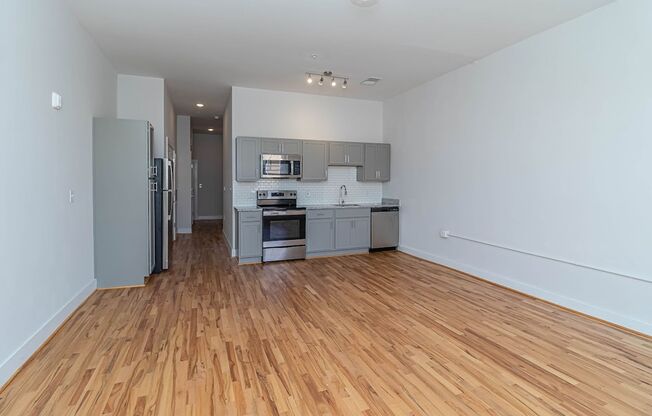 1 bed, 1 bath, 653 sqft, $1,475, Unit Unit 204