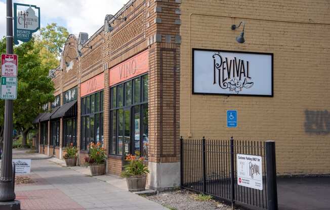 Neighboring restaurants at The Hill Apartments, Minnesota, 55103