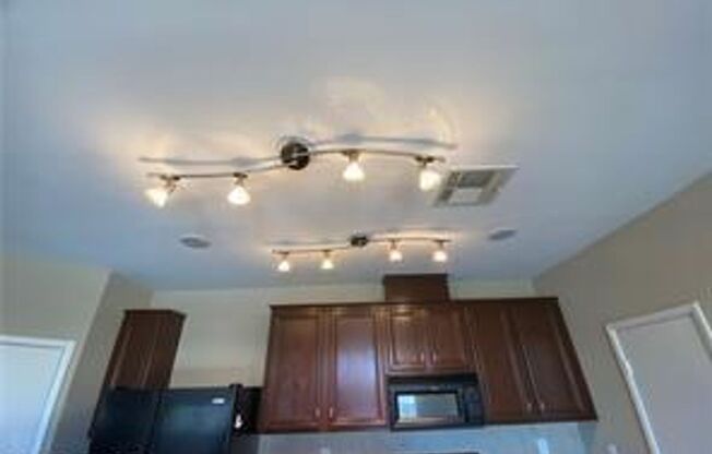 2 beds, 2 baths, $1,895, Unit 169