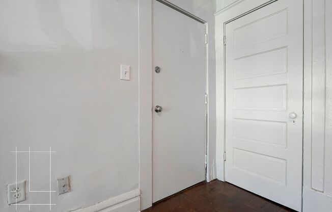 1188 - 1190 N. High St.