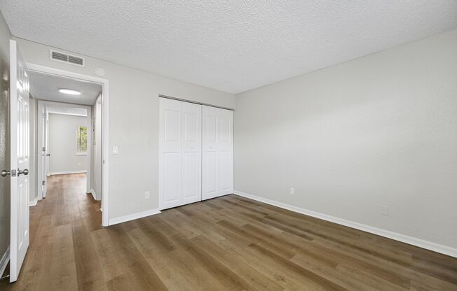 2 beds, 1 bath, 850 sqft, $1,600, Unit D307