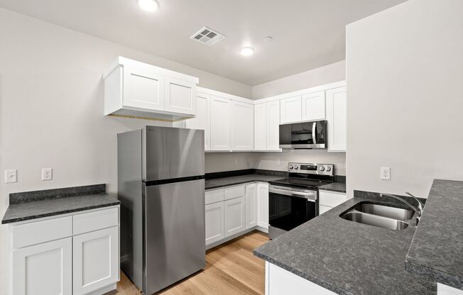 2 beds, 2 baths, 1,020 sqft, $1,200, Unit 221