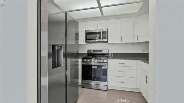 2 beds, 2 baths, 1,000 sqft, $2,850, Unit 9