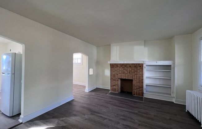 Updated 2BR 1 bath house for rent