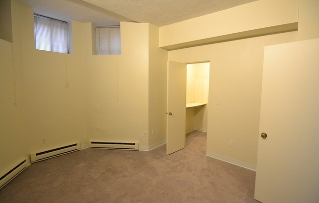 1 bed, 1 bath, 718 sqft, $2,900, Unit 23-2