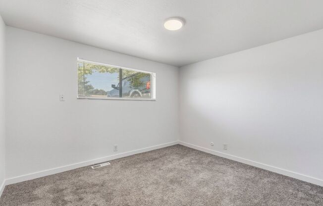 2 beds, 1 bath, 620 sqft, $1,150, Unit 5
