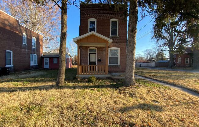 Spacious 3-Bedroom Historic Home in Belleville, IL