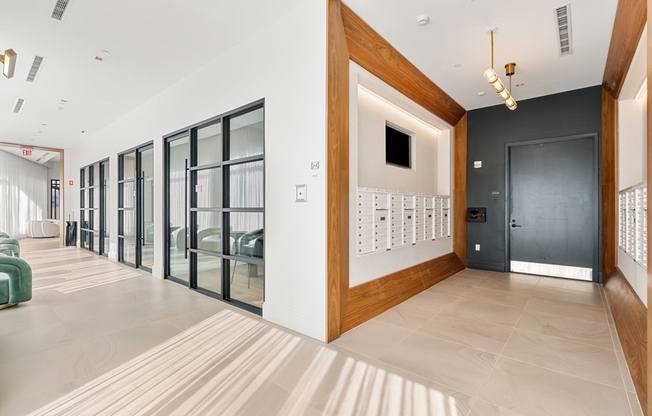 2 beds, 2 baths, 902 sqft, $4,500, Unit 710