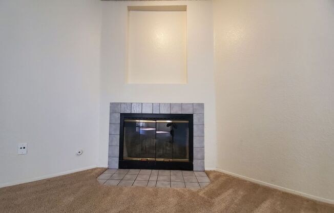 2 beds, 2 baths, 900 sqft, $2,200, Unit 73