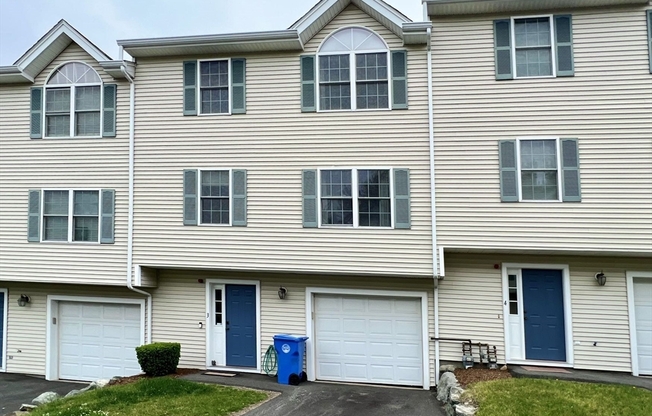 1005 TRAPELO RD