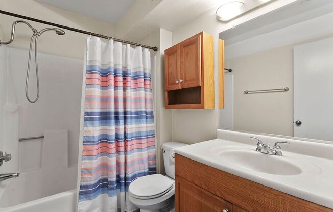 2 beds, 2 baths, $2,950, Unit # 703