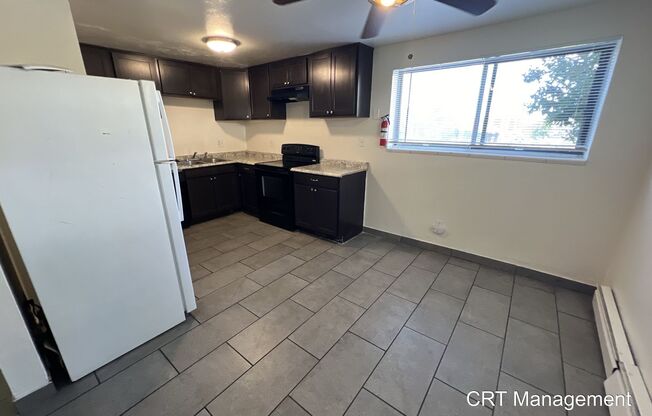 3 beds, 2 baths, $1,975, Unit # 21