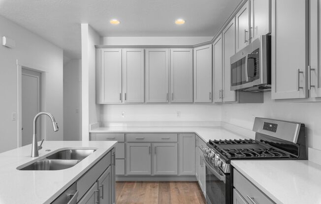 $5,000 OFF (OAC)! Brand New 4-bed, 3.5-bath Townhome Available Now