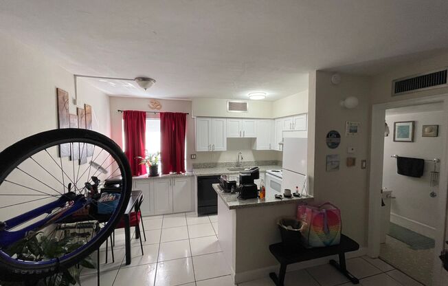 1 bed, 1 bath, 705 sqft, $1,550, Unit 111