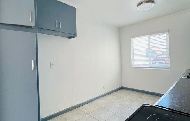 $1,995- Beautiful Down Stairs 2 Bedroom / 1 Bath - $1k off First Months Rent