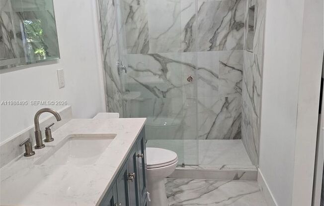 6421 ALLEN ST HOLLYWOOD, FL 33024