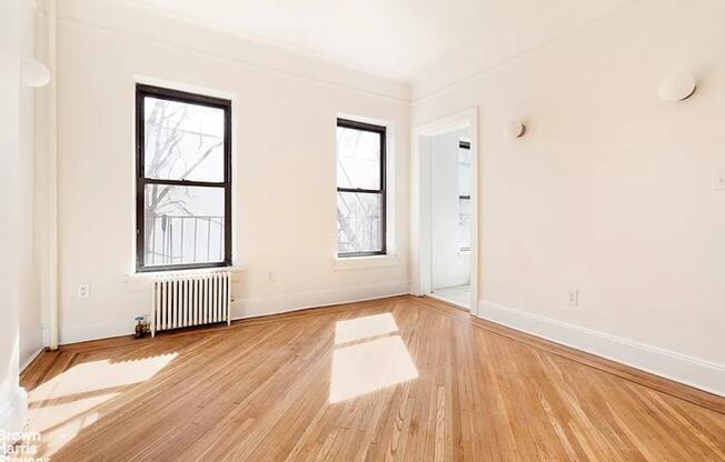 252 LAFAYETTE AVE