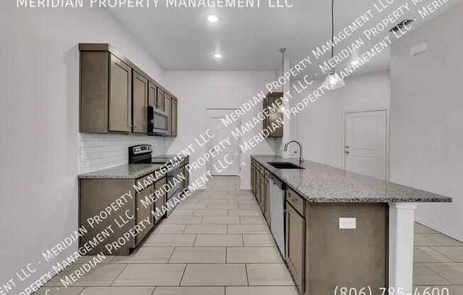 5825 URBANA PL
