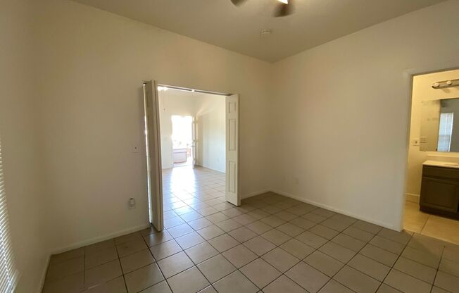 Studio, 1 bath, $1,135