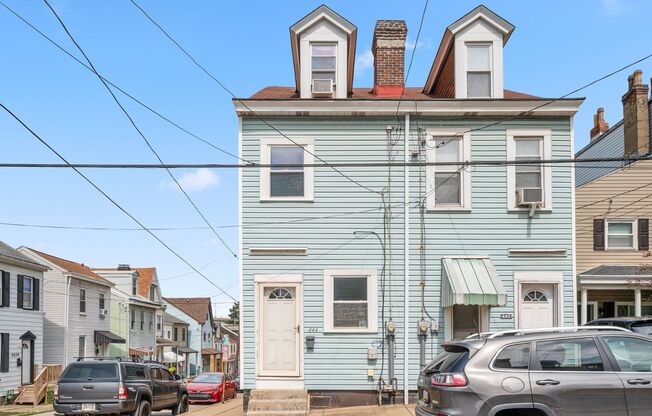 2 bed 1 bath with fresh updates - great location, fenced in yard