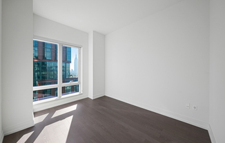 1 bed, 1 bath, $5,450, Unit 28F