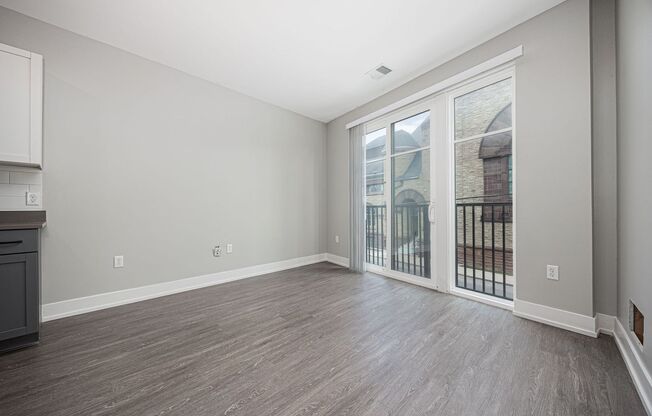 1 bed, 1 bath, 700 sqft, $1,195, Unit 410