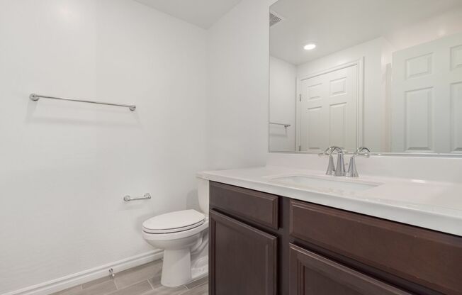 3 beds, 3 baths, $2,095