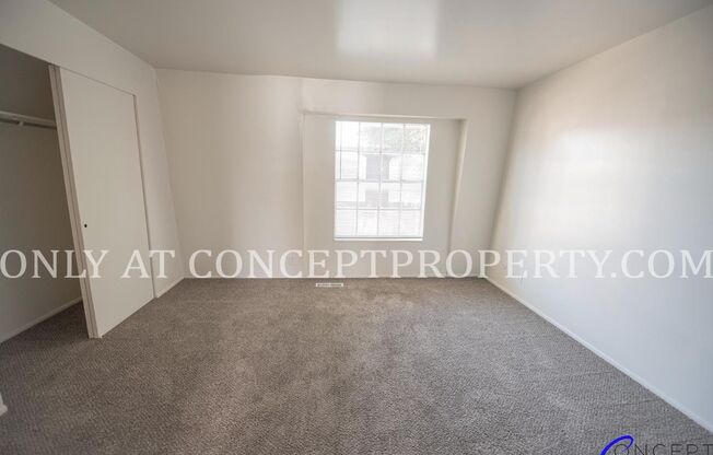 2 beds, 1.5 baths, 1,040 sqft, $1,299, Unit 03