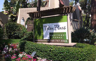 Teton Pines Apartments