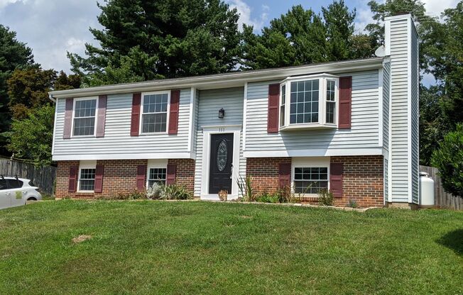 Completely Renovated SFH in Mount Airy ready for you mid May!
