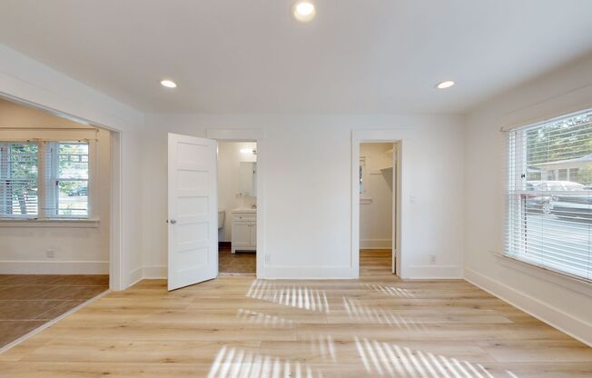 534 538 N MADISON
