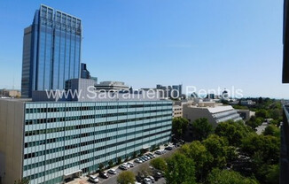 Spacious Updated 2bd/2ba Downtown Condo - Great Location!