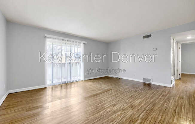 2 beds, 1 bath, 813 sqft, $1,189, Unit 6-301