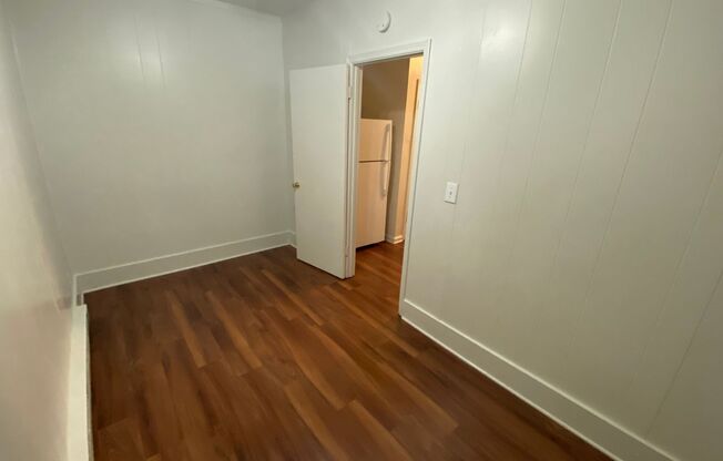 1 bed, 1 bath, 388 sqft, $965, Unit 21