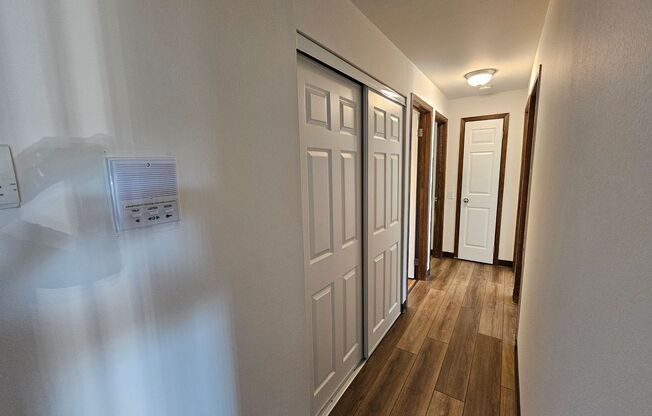 2 beds, 1.5 baths, 950 sqft, $1,425, Unit 17 - 102