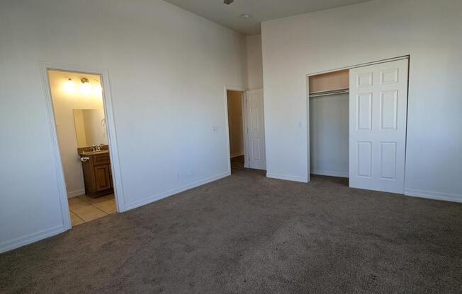 3 beds, 2 baths, 1,200 sqft, $2,380