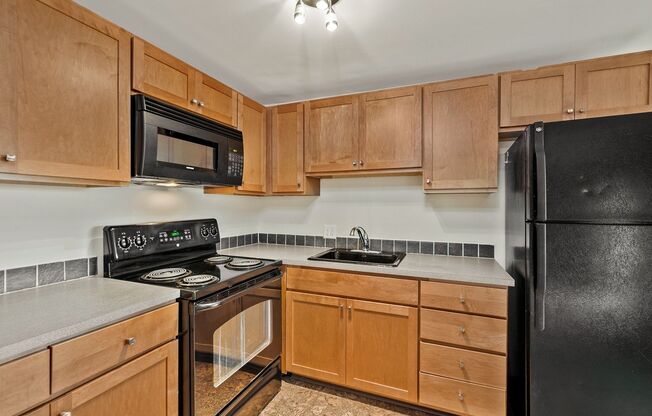 2 beds, 1 bath, 700 sqft, $1,795, Unit 408