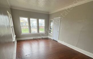 3 beds, 1 bath, $1,050, Unit 1