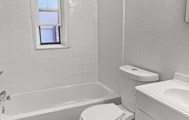 1 bed, 1 bath, 535 sqft, $1,090, Unit 404