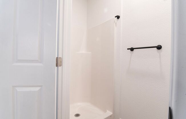 Studio, 1 bath, 138 sqft, $1,595