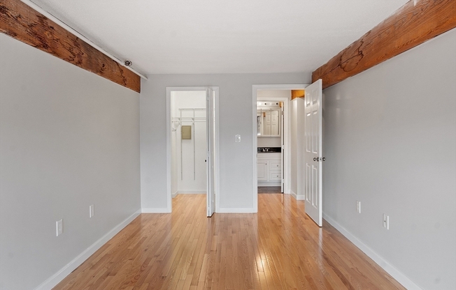 2 beds, 1.5 baths, 1,518 sqft, $2,400, Unit 619