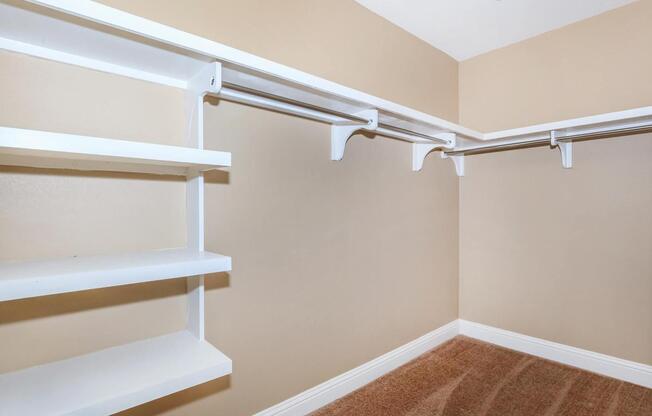 2 beds, 2 baths, $1,900