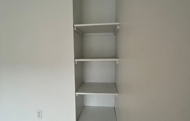 Studio, 1 bath, 480 sqft, $1,450, Unit 128