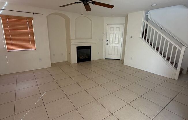 3 beds, 2.5 baths, $1,900