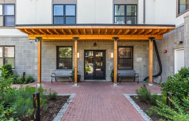 Studio, 1 bath, 357 sqft, $1,875, Unit 318
