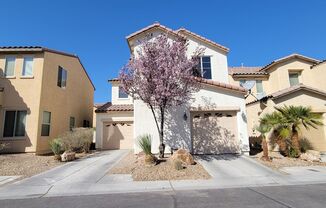 Close to the M Hotel. 3 bedroom Home