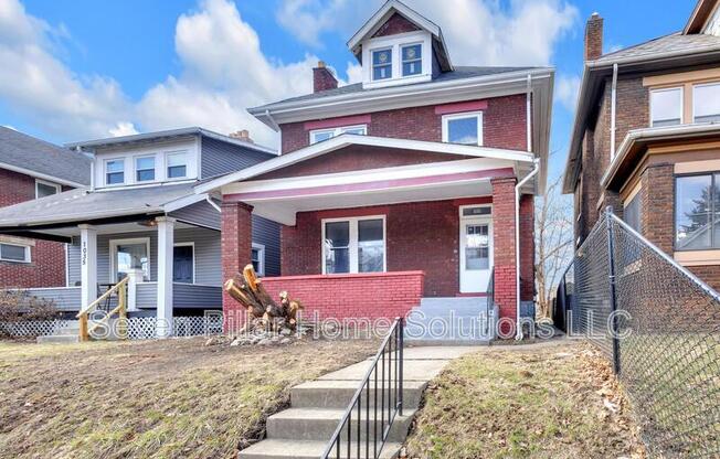 1031 LINWOOD AVE