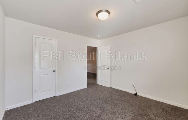 4 beds, 2.5 baths, 2,100 sqft, $1,950